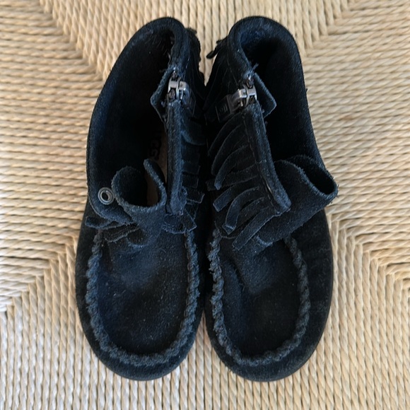 Ugg Toddler Moccasin - Picture 4 of 6